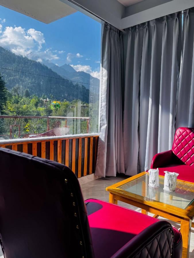 Apple Flower With Balcony And Mountain View Manāli Exterior foto